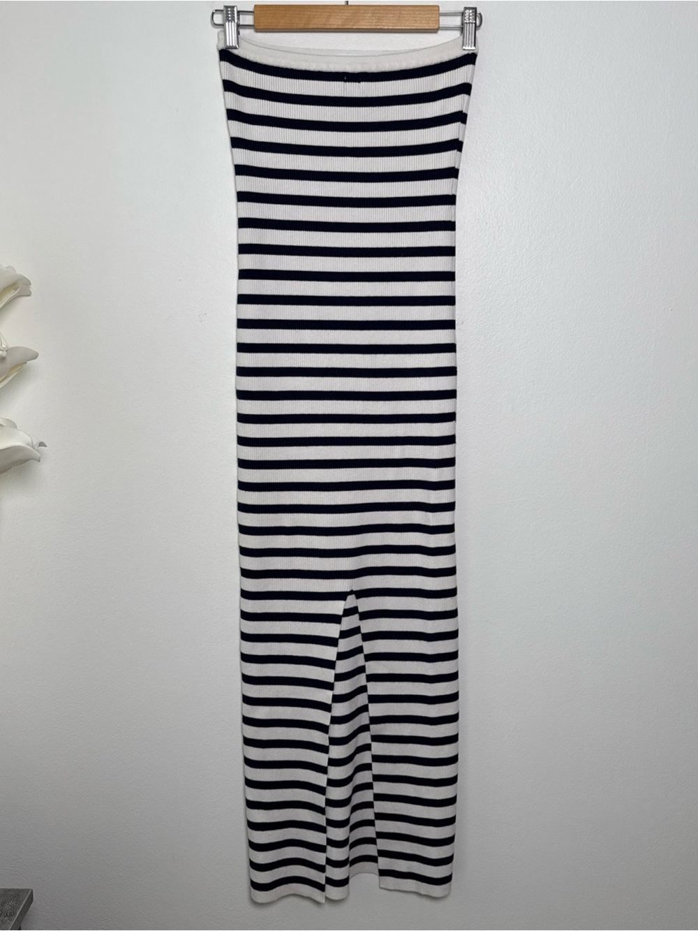 Edikted Ribbed Knit Striped Bodycon Maxi Dress Strapless Size Large Back Slit - Picture 5 of 11